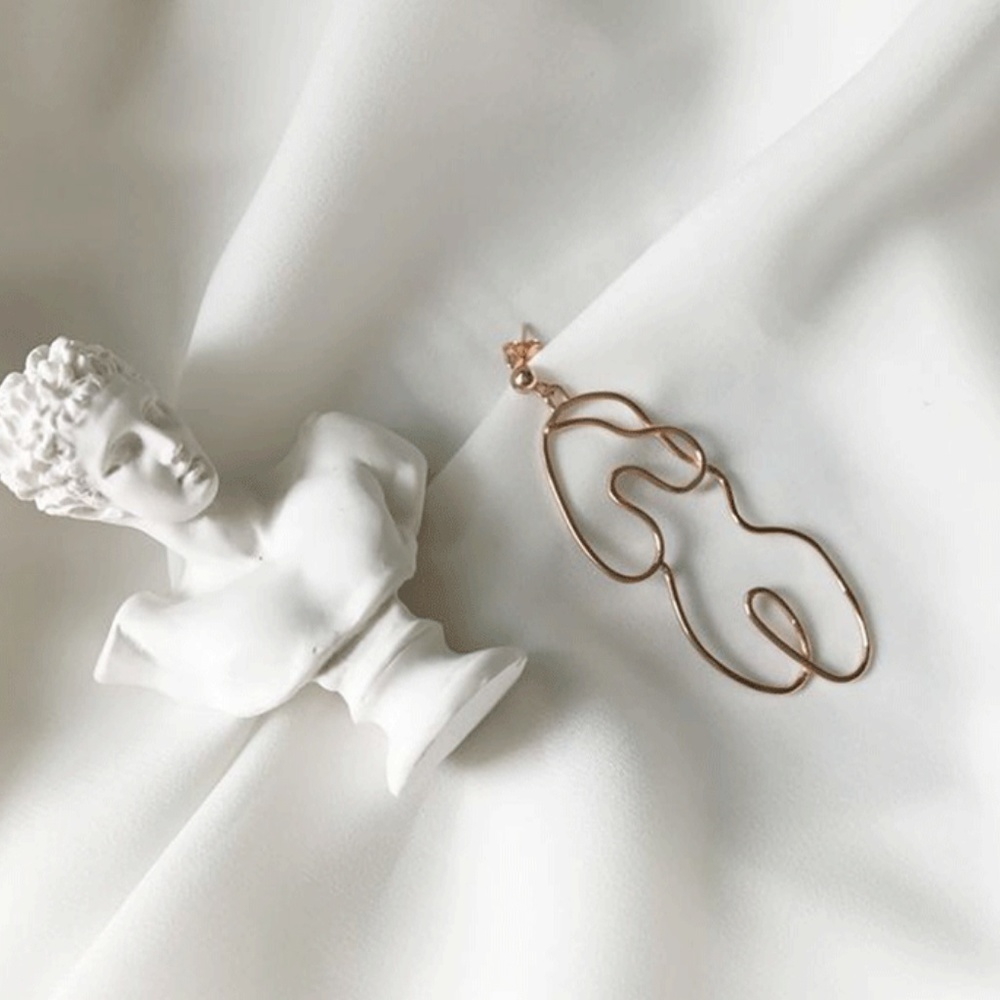 Picasso Art Feminist Minimalist Figure Earrings - Picture 5 of 7